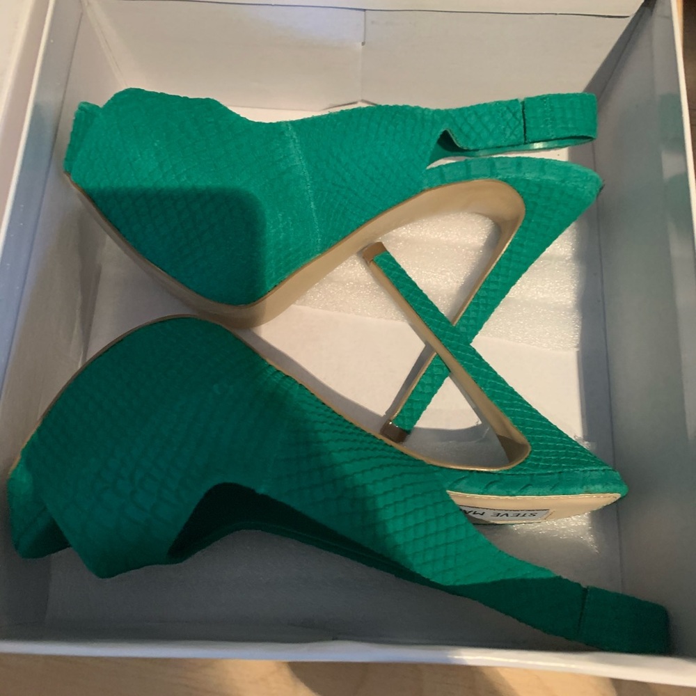 High heels never worn by Steve Madden 8-1/2 ADIN